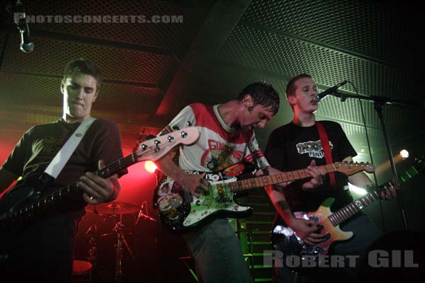 UVR - 2005-09-29 - PARIS - Batofar - 
